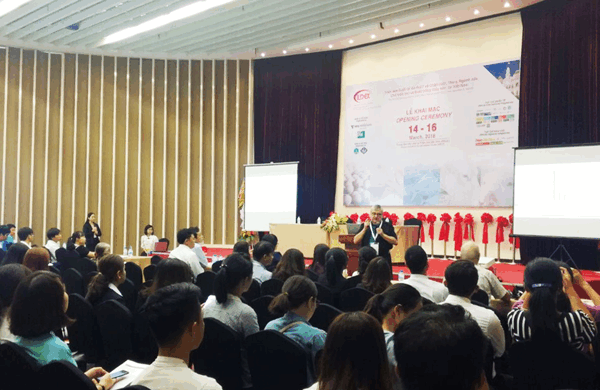 dr-michel-guillaume-at-ildex-vietnam-4 dr-michel-guillaume-at-ildex-vietnam-4